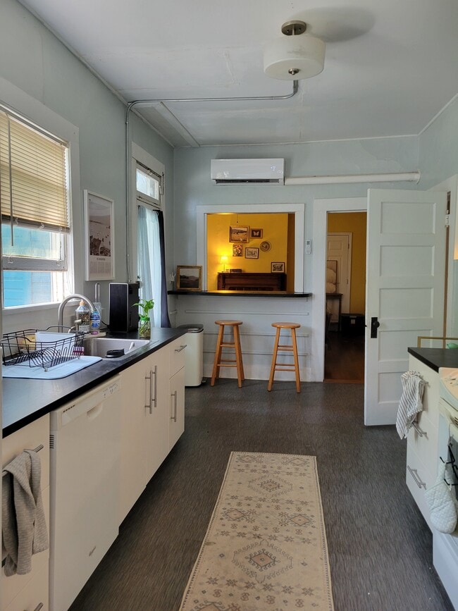 Photo - 40 Saragossa St Unit 1