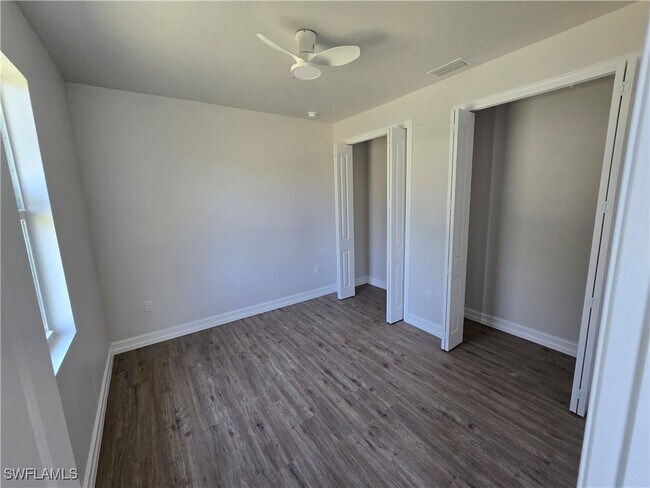 Building Photo - 521 NW 5th St Rental