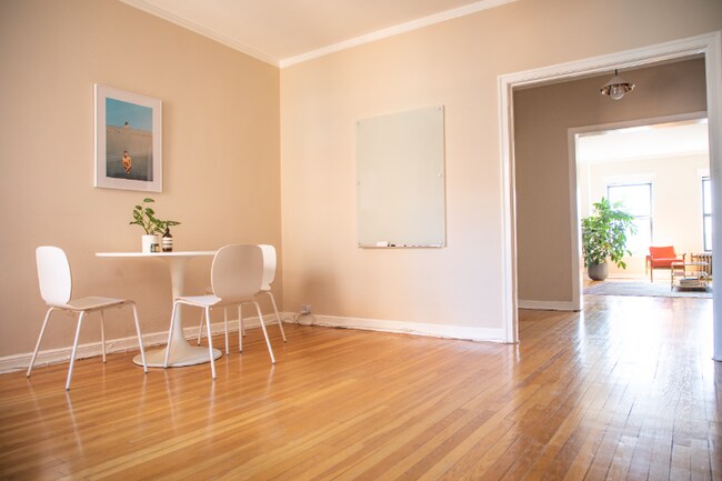 Photo - 434 W Roscoe St Unit 6D