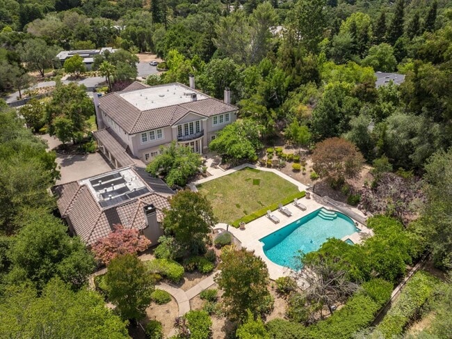 Photo - 90 Broadacres Rd