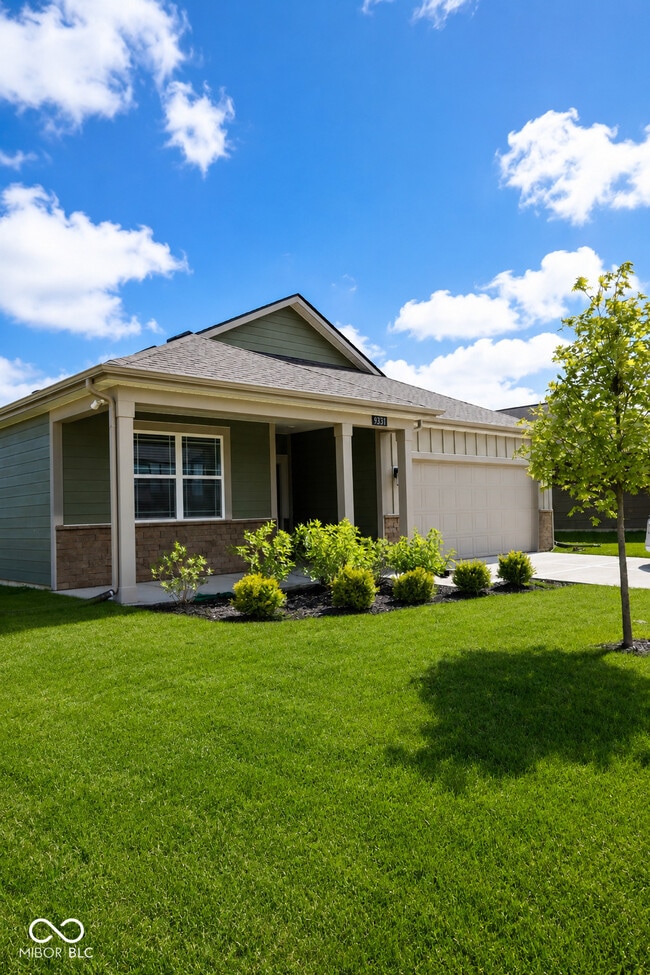 Building Photo - 9237 Kavanaugh Dr