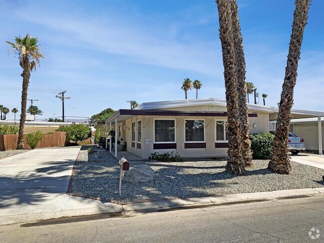 Building Photo - 73250 Broadmoor Dr Rental