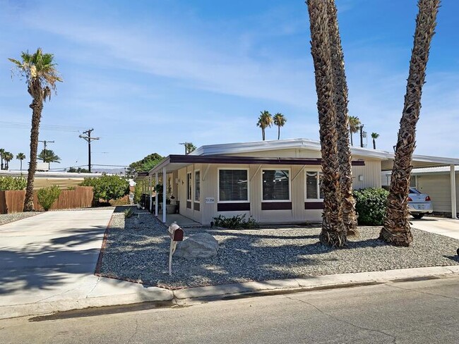 Photo - 73250 Broadmoor Dr House