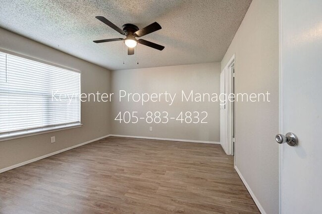 Photo - 313 Belmont Dr