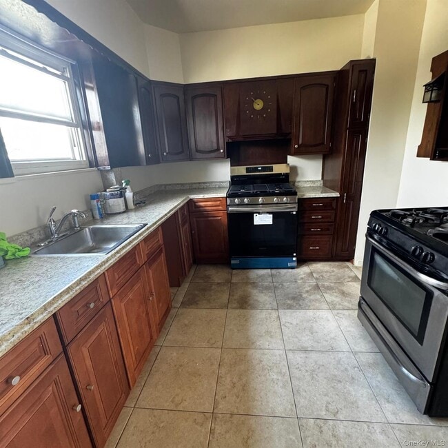 Photo - 247 Nuber Ave