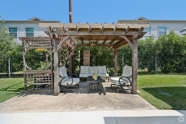 Pergola - Zodiac Apartments