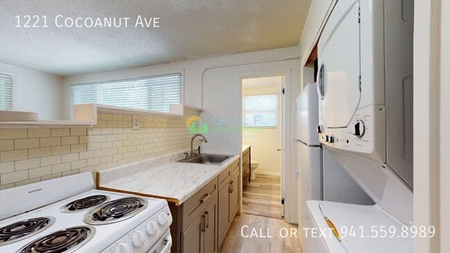 Photo - 1221 Cocoanut Ave
