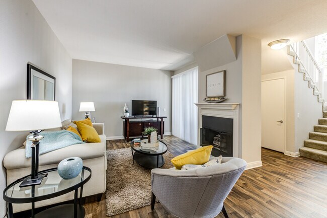 Photo - Aliso Creek Apartments