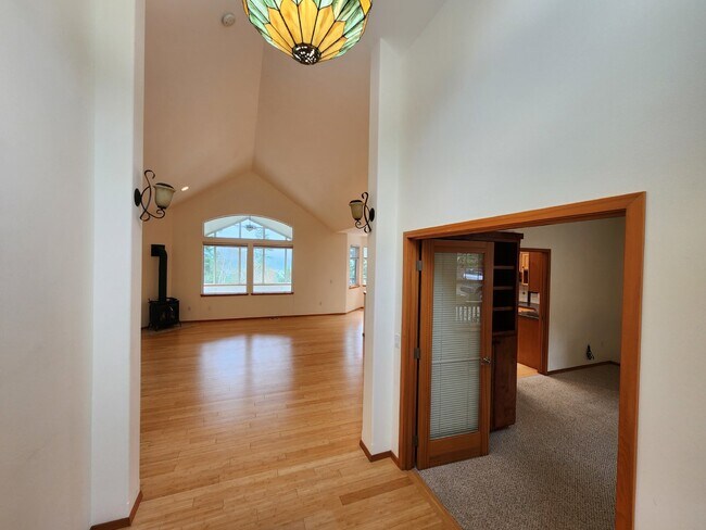 Photo - 3 bed 2.5 bath home on Bell Hill with grea...