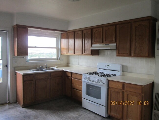 Photo - 116 S Burlington St