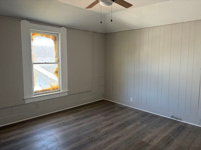 Photo - 931 9th Ave Unidad 2