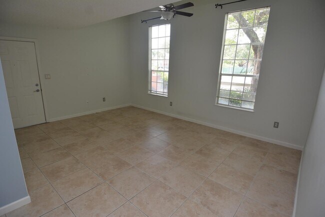 1285 Crystal Way Unidad Bahia