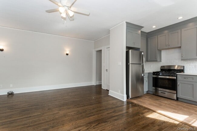 Photo - 43 New Hyde Park Rd Unit 1