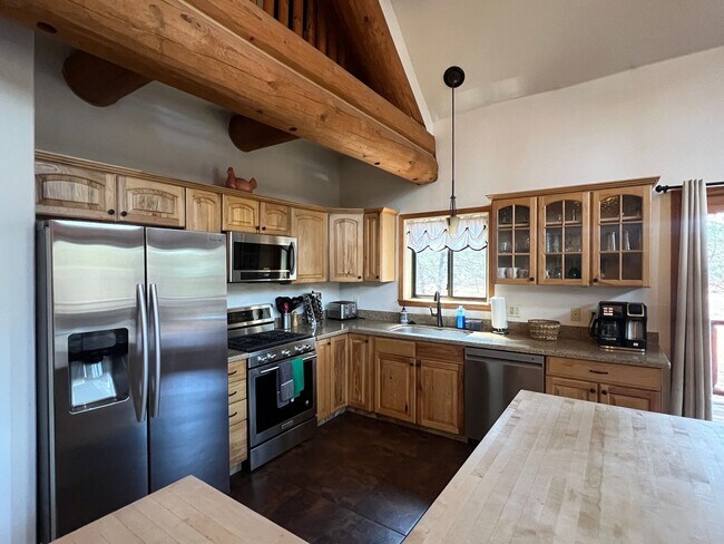 Photo - 3 Bedroom, 2.5 Bath Mountain Home on 1 Acre