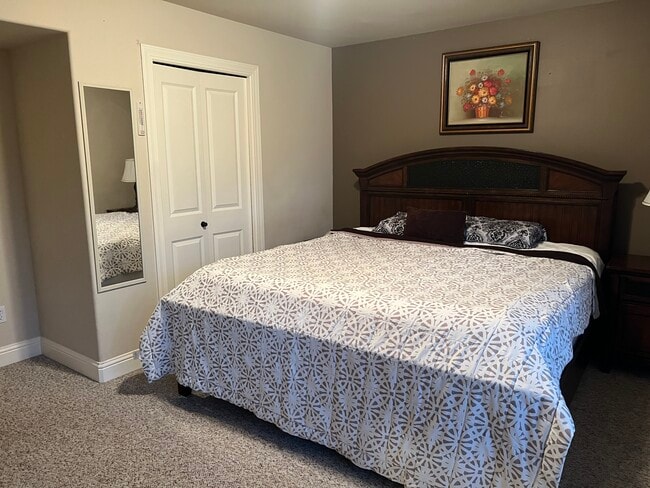 Master bed view 1 - 16521 124th Ave NE Unit 16521 Basement