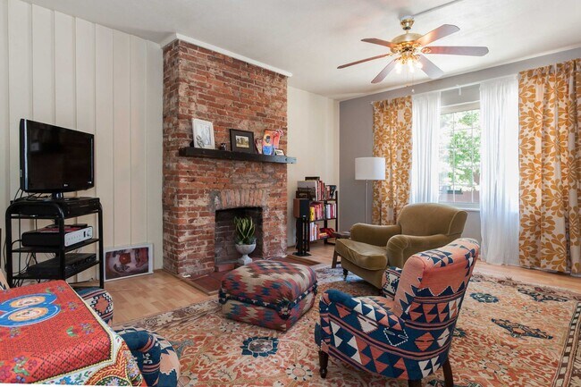 Building Photo - 620 Bellefonte St Unit 1