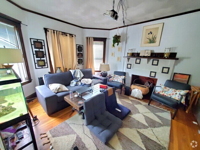 Building Photo - 9 Roberts Rd Unit 3 Rental