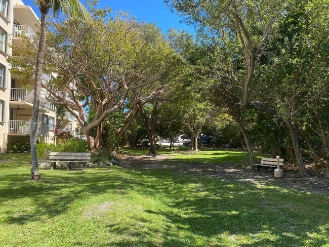 Photo - 88500 Overseas Hwy Unit 301