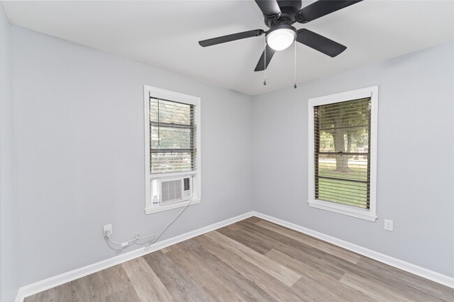 Photo - 9946 Algiers Rd