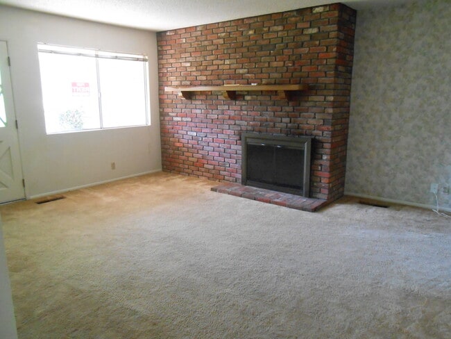 Photo - 18-20 Plaza Way Unidad 18