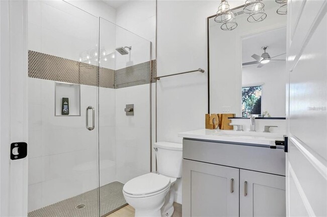 Photo - 212 E Pineloch Ave