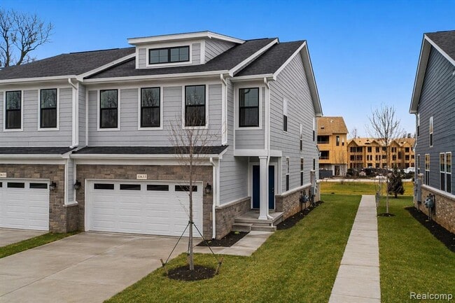 Photo - 10633 Barrett