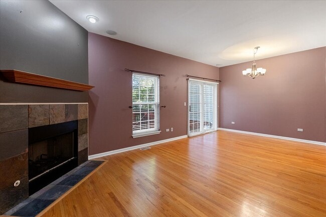 Photo - 3817 N Milwaukee Ave