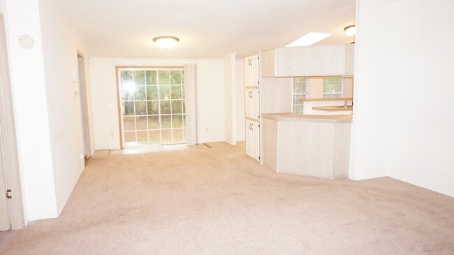 Photo - 102 Nicole Dr