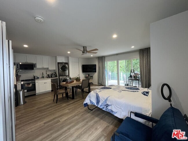 Building Photo - 3708 Woodcliff Rd Rental