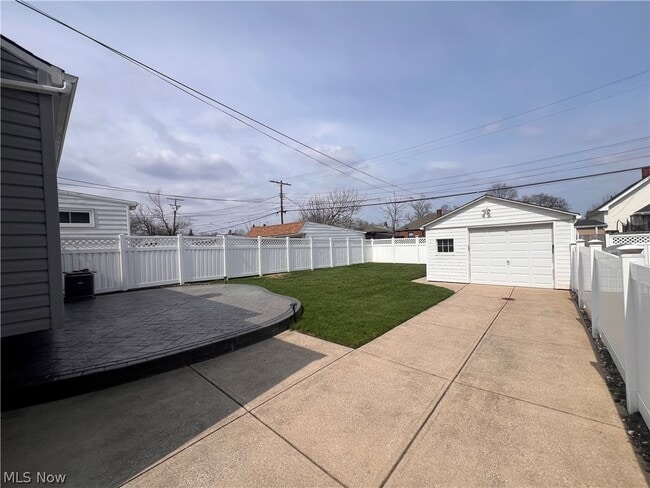 Photo - 3006 Torrington Ave