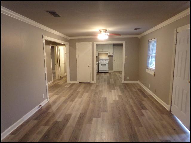 Photo - 58 Berkshire Dr