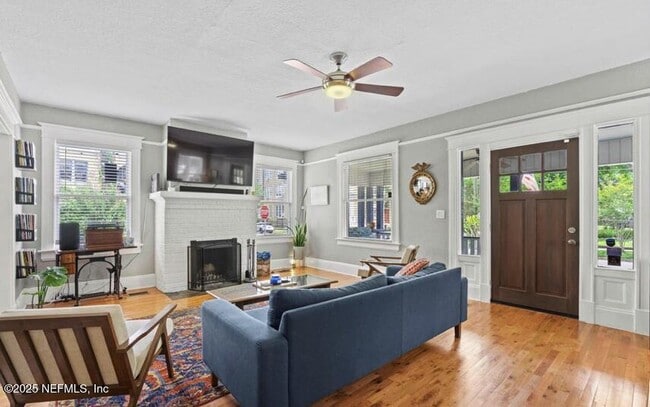 Photo - 2623 Forbes St