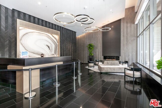 Photo - 1155 S Grand Ave Unidad 401