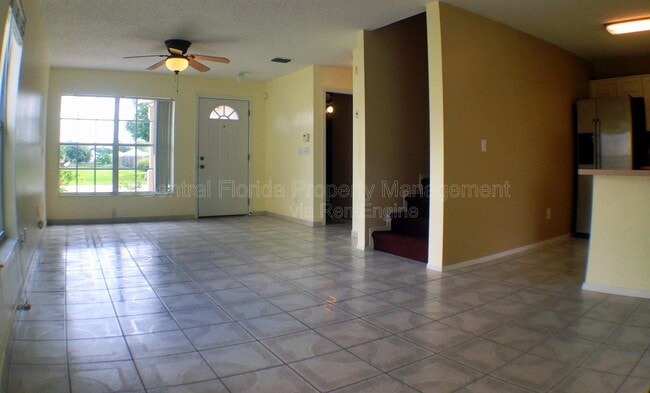 Photo - 2320 Justin Ave