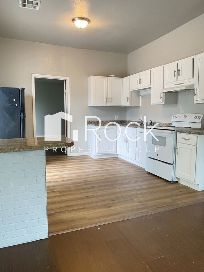 Photo - 328 N Philadelphia Ave Unit B