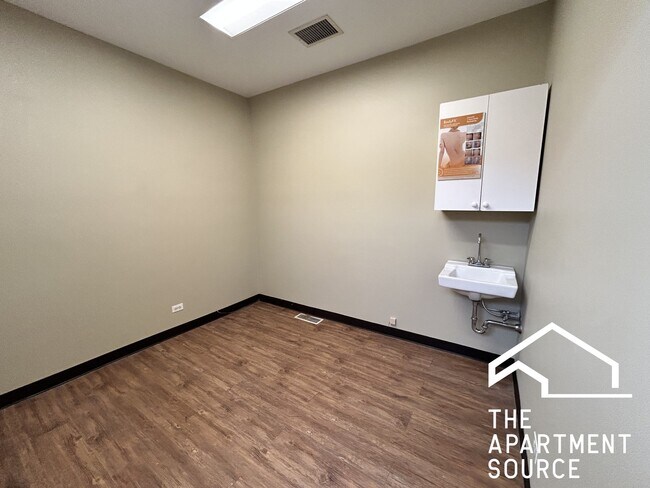 Photo - 4956 W Irving Park Rd Unit 200