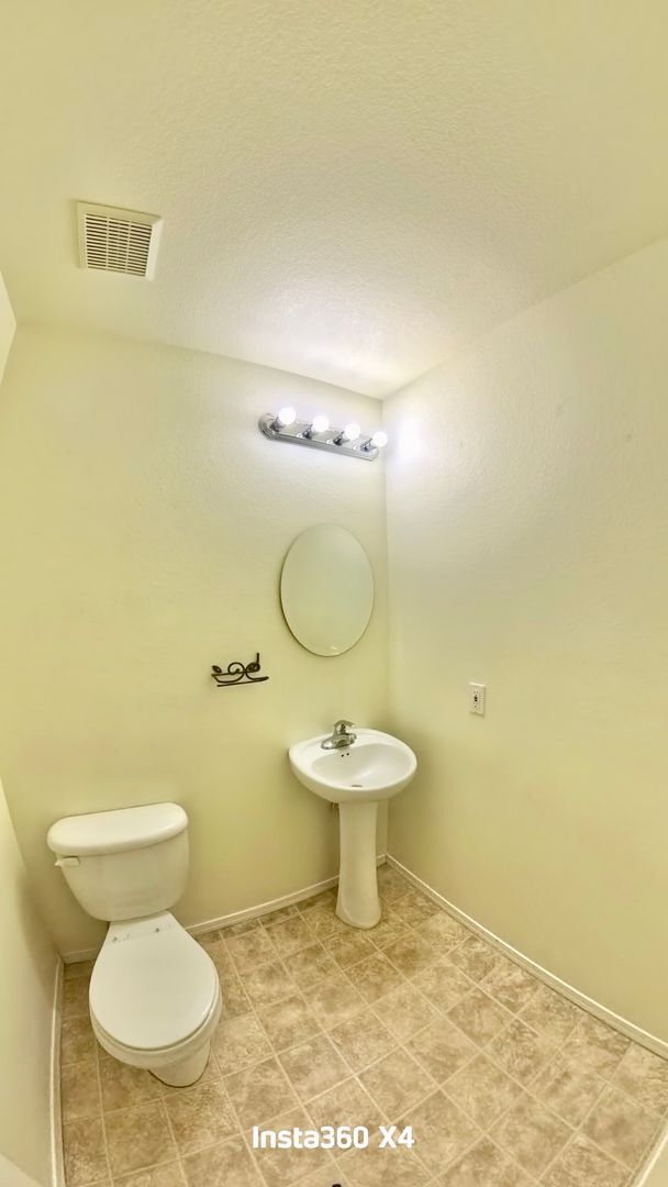 Photo - 2928 Main St Unit 102