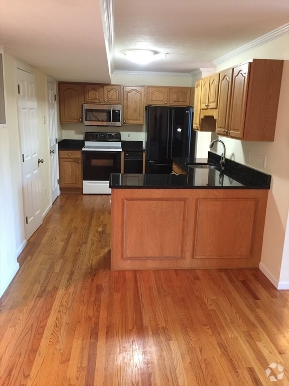 Building Photo - 7 Conant Rd Unit 11 Rental