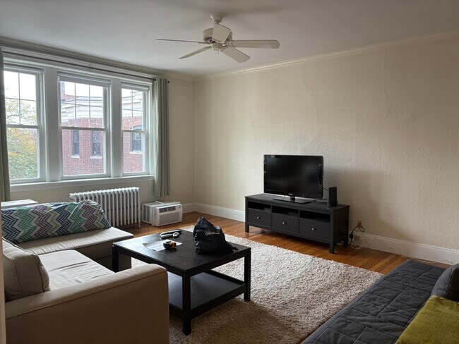 Photo - 52 Babcock St Unit 5