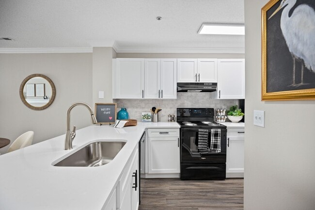 Northlake Apartments