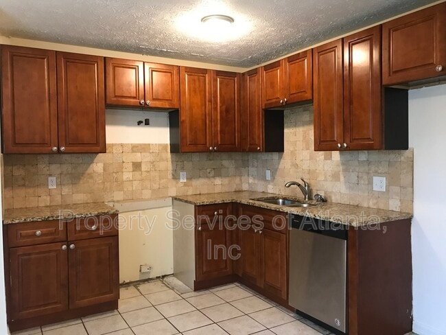 Photo - 8305 Glenwoods Terrace
