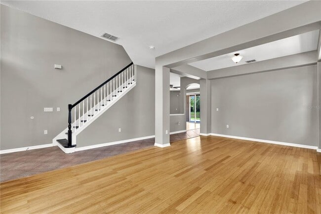 Photo - 643 Willett Dr