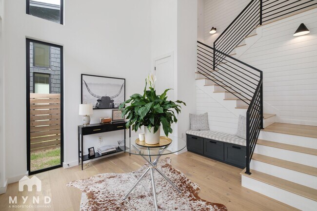 Photo - 4429 Gillis St Unidad 1