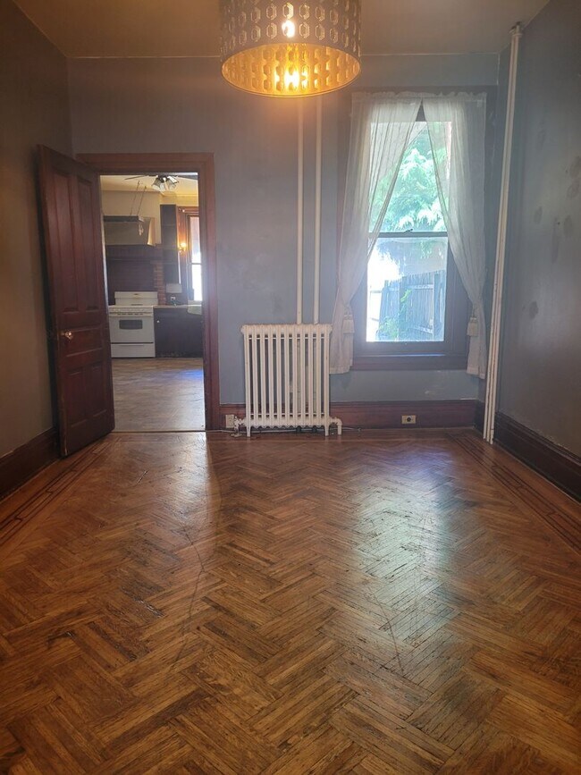 Photo - 28 S Hartley St