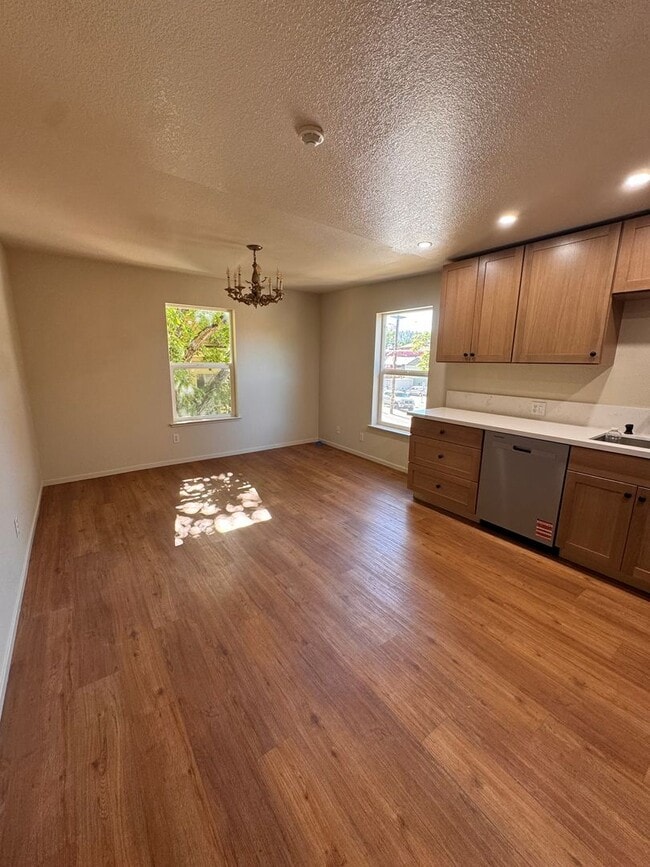 Photo - 102 Richardson St Unit 201