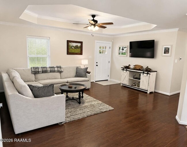 740 S Belle Cir