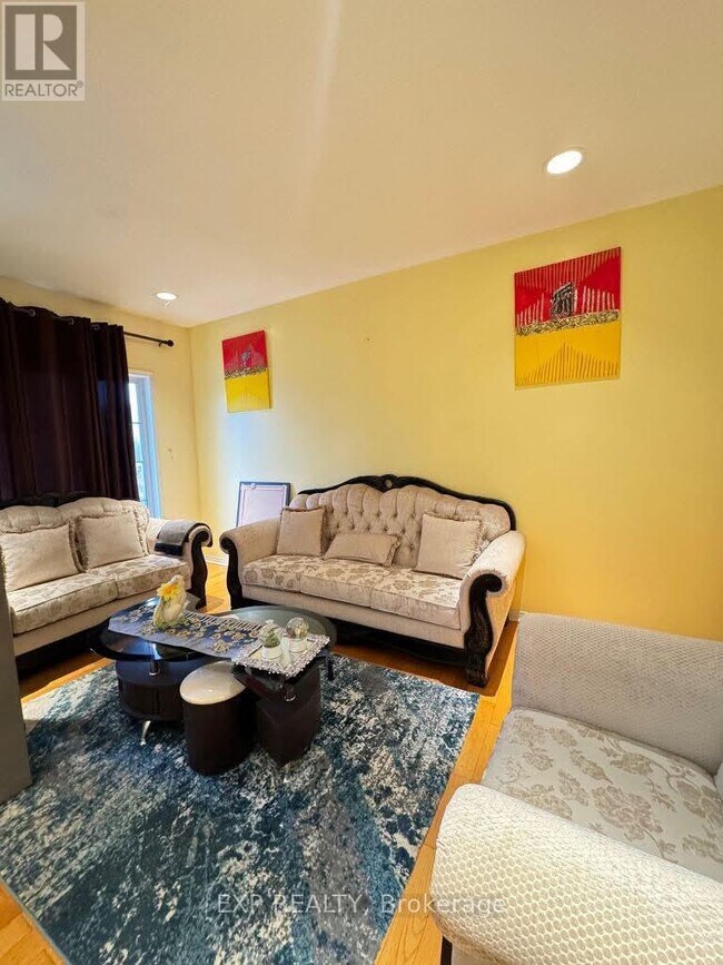 Photo - 2086 Ricardo St
