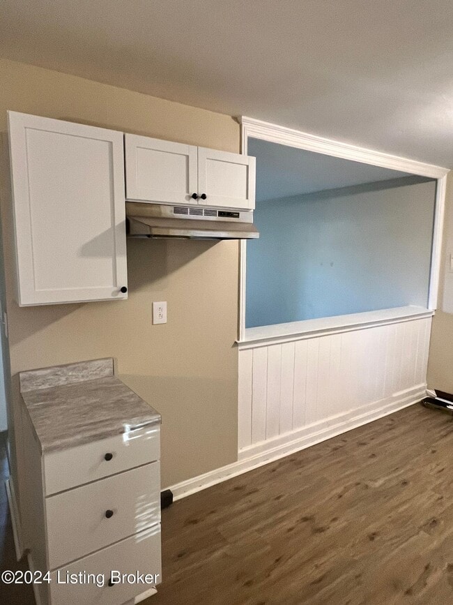 Photo - 253 Briarwood Ln