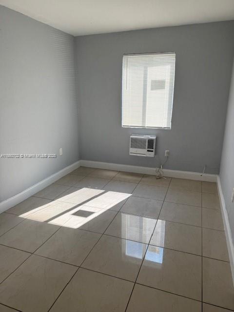 Photo - 172 NW 12th St Unit 2