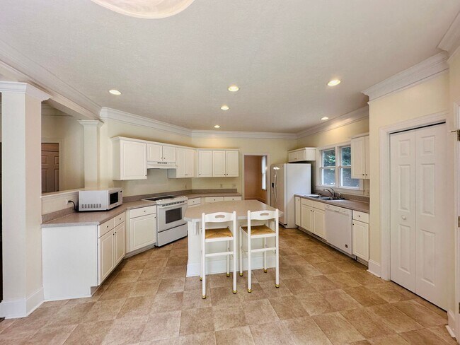 Photo - 4 Bedroom 3 Bath House